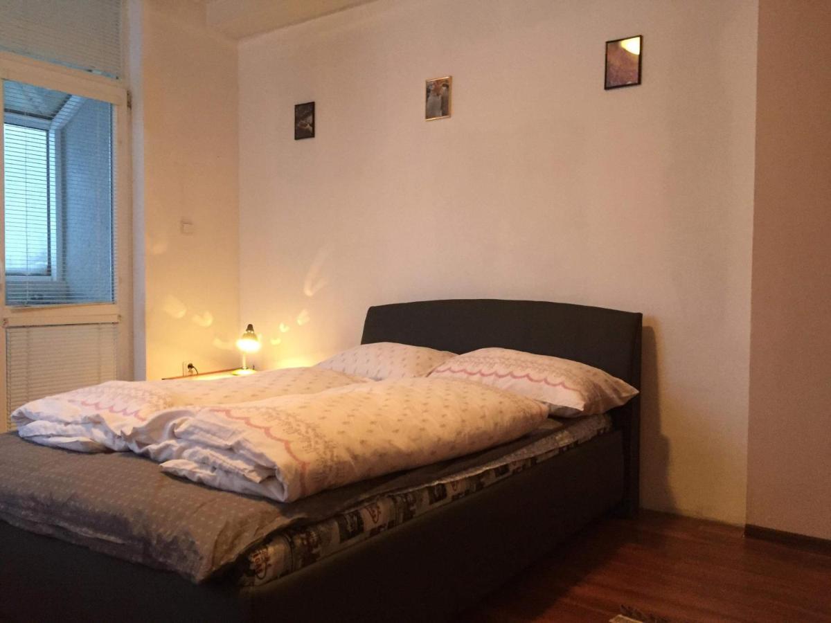 ז'ילינה Hostel Fontana מראה חיצוני תמונה