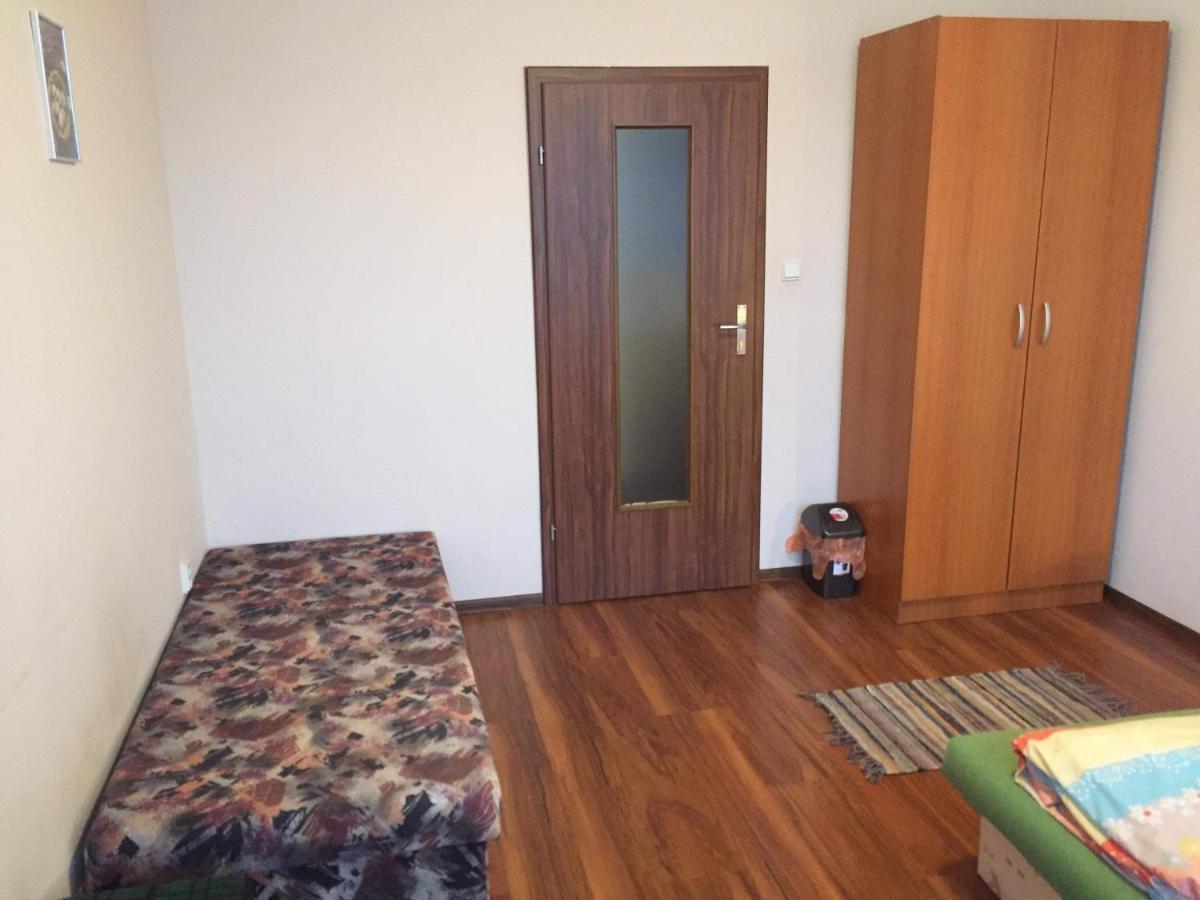 ז'ילינה Hostel Fontana מראה חיצוני תמונה