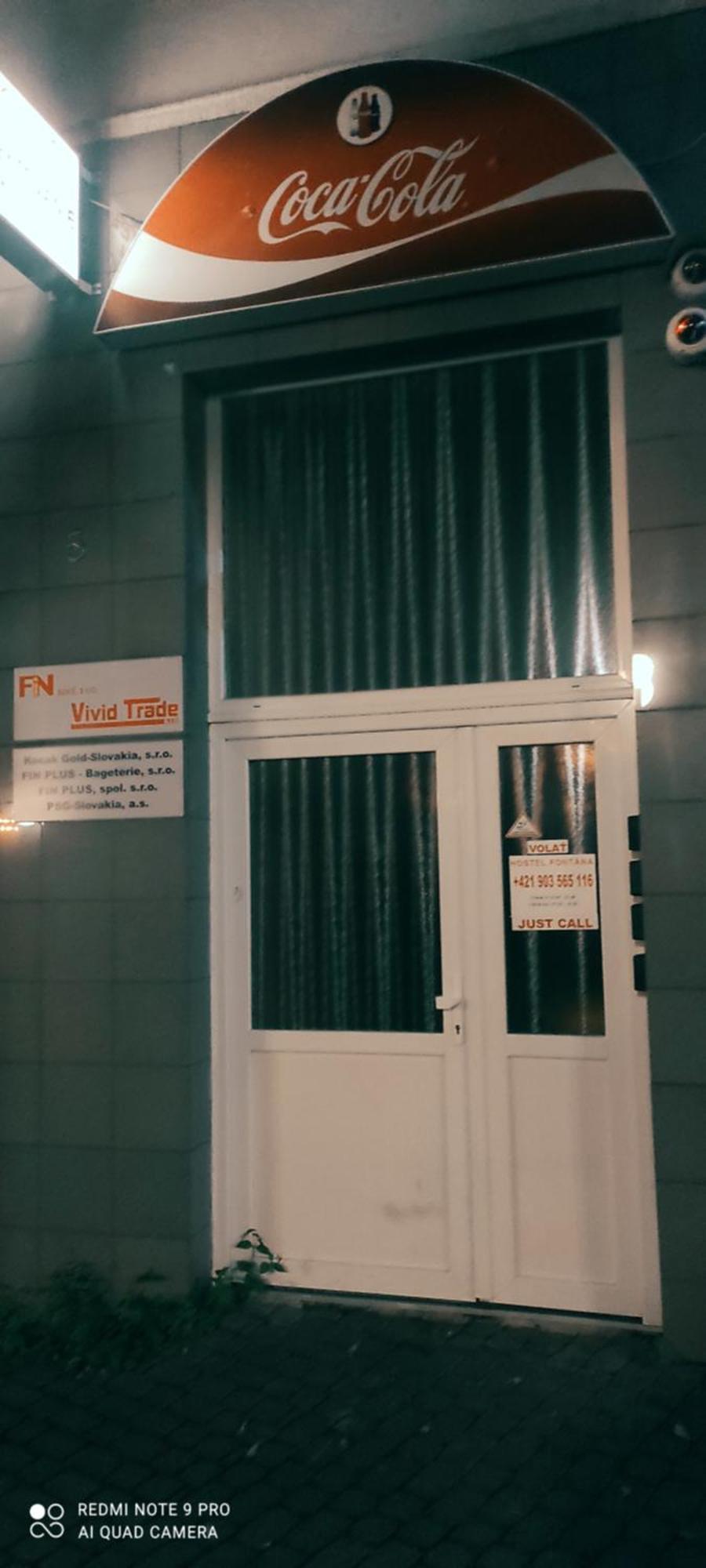 ז'ילינה Hostel Fontana מראה חיצוני תמונה
